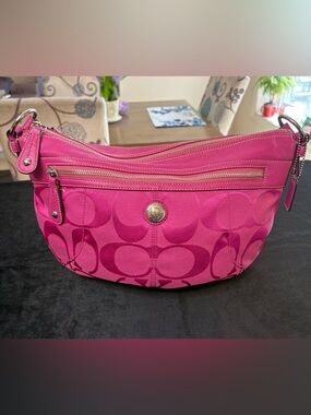 🔥🔥🔥Coach Rare Laura Signature Canvas Leather Should Bag Vibrant Pink